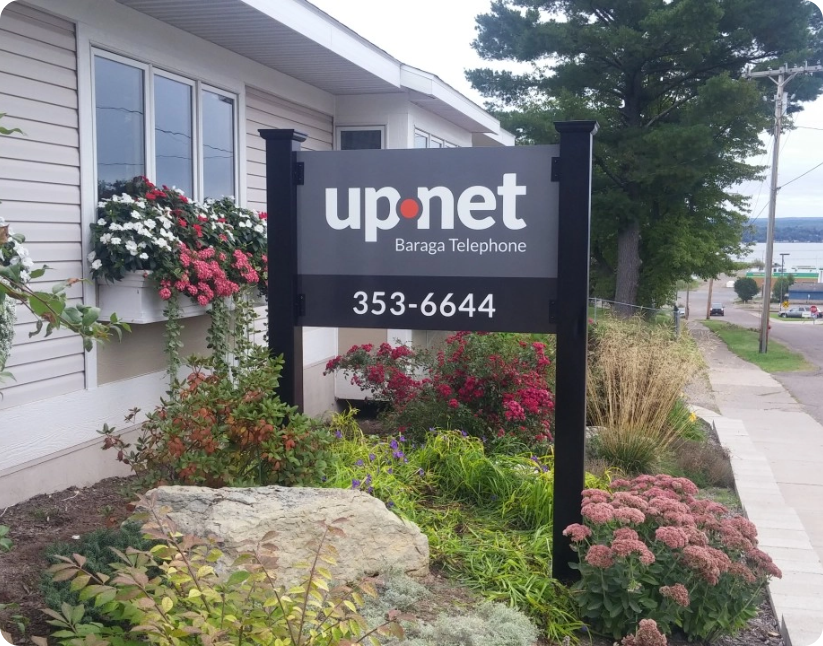 up.net outdoor sign design